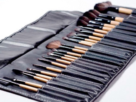 Professional Makeup Brush Set with Travel Case